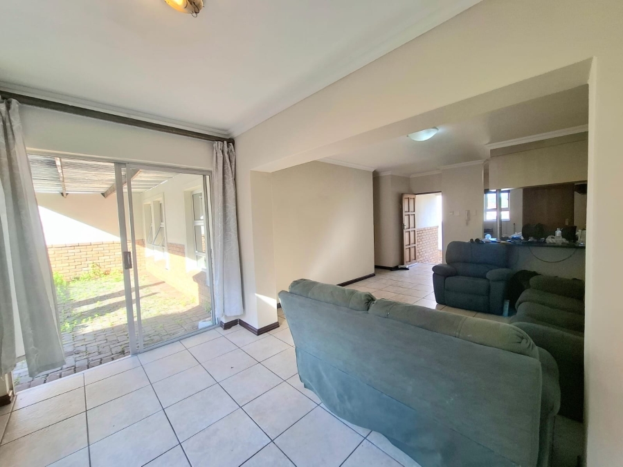 3 Bedroom Property for Sale in Beacon Bay North Eastern Cape